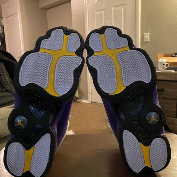Jordan 13s Size 11 - Picture 3 of 4